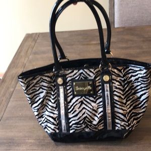 Betsey Jonson purse